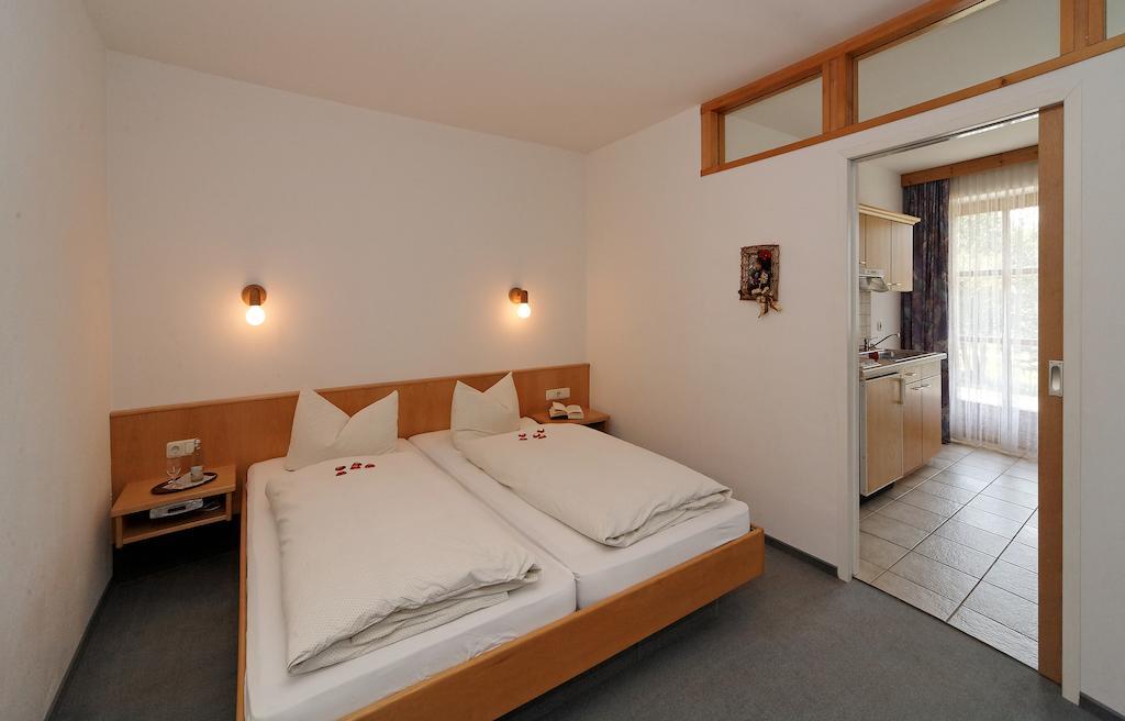 Landhaus Maria Bed&Breakfast Hotel Regen Ruang foto